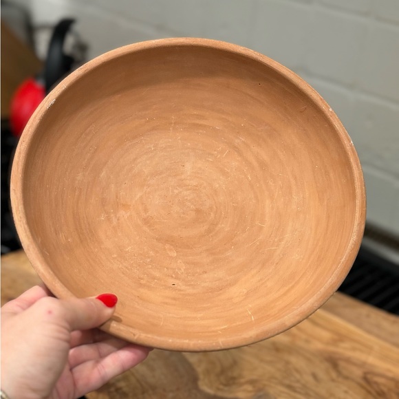 Handmade in Italy Medium size Orange Terracotta Bowl - Picture 4 of 16